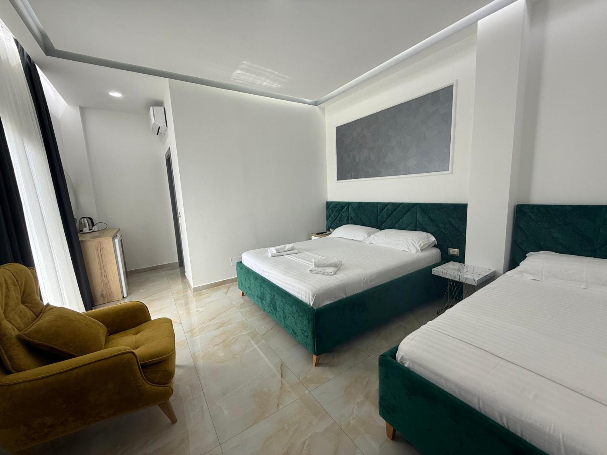 Hotel Leodori 1 Shengjin Exterior photo