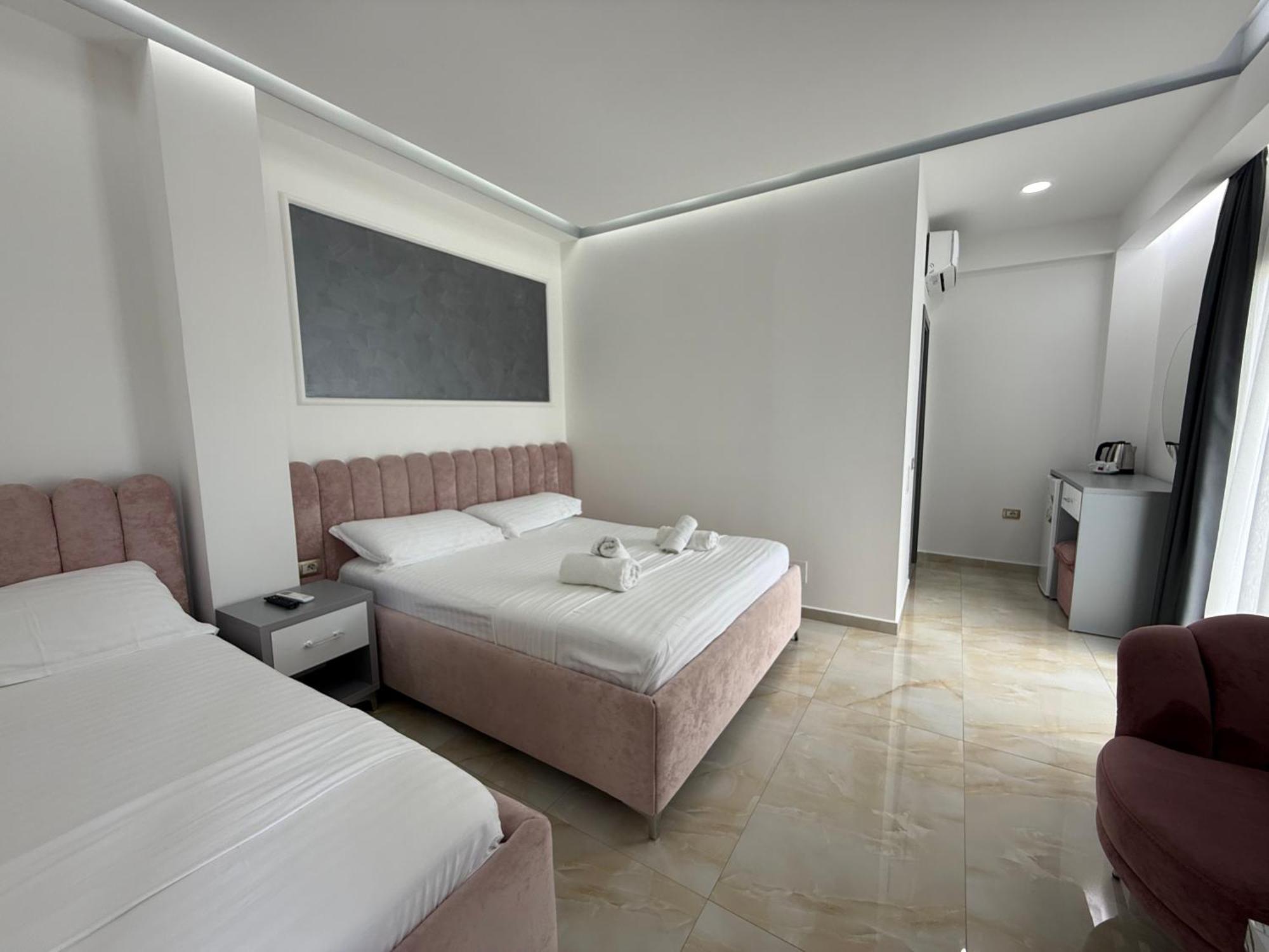 Hotel Leodori 1 Shengjin Exterior photo